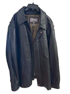 Wilsons Leather Vintage Men's Black Leather Jacket with Thinsulate Insulation